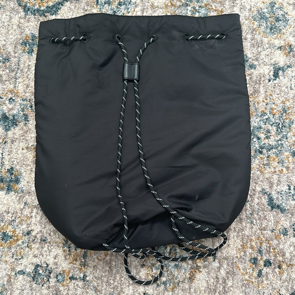 PINK Drawstring Backpack - Picture 2 of 3